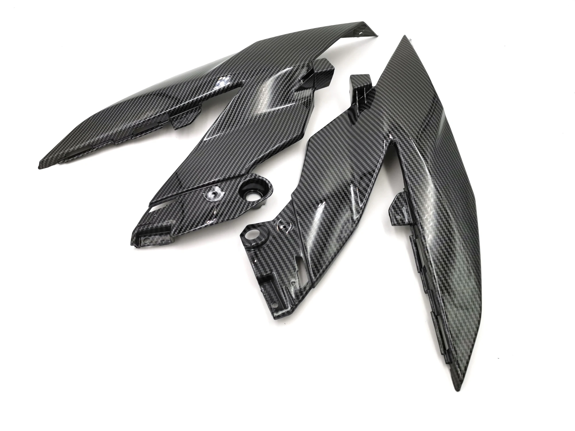 Carbon Fiber Look Motorcycle Side Trim Cover Bracket Fairing Cowling Case For Suzuki GSX250R 2017 2018