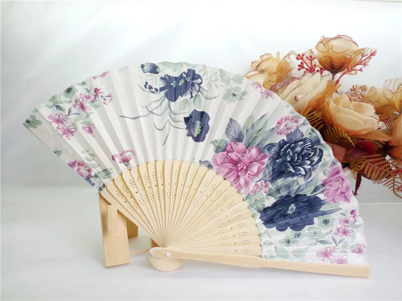 

New Chinese Japanese Vintage Fancy Folding Fan Hand Wooden Lace Silk Flower Dance Fans Party Supplies For Gift