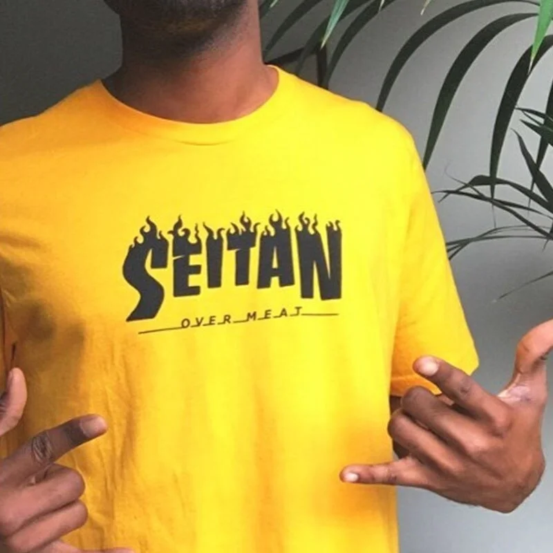 sunfiz YF Black Printed Seitan Over Meat T-shirt WomenHail Seitan Tee O Neck Short Sleeve Yellow Unisex T Shirt Aesthetic Tees