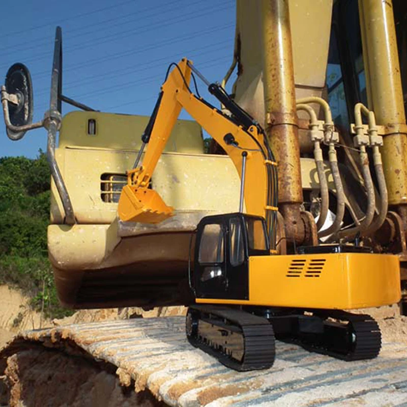 1/12 Scale RC Hydraulic Excavator(1/12 Earth Digger 4200XL Hydraulic Excavator)