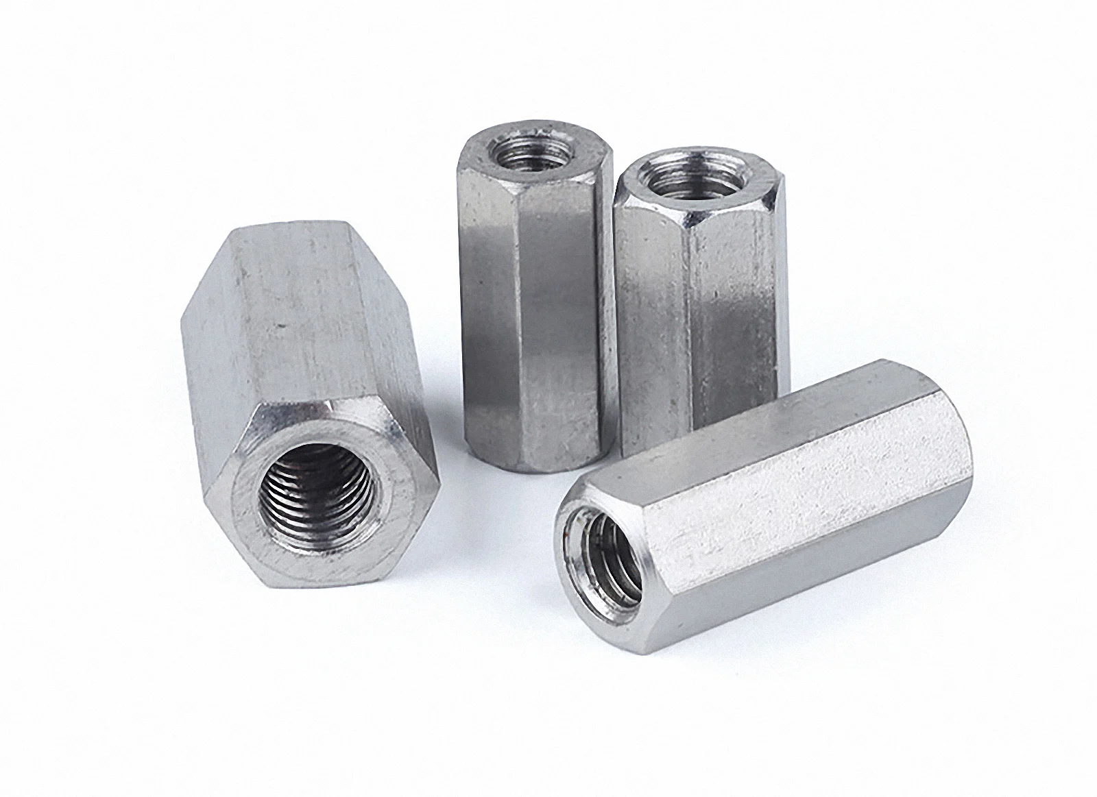 1Pcs A2-70 304 In Acciaio Inox Dado Esagonale Hex Estendere Lungo Rod Accoppiamento Dado Tubolare M4 M5 M6 M8 M10 M12 M16 M20 M24