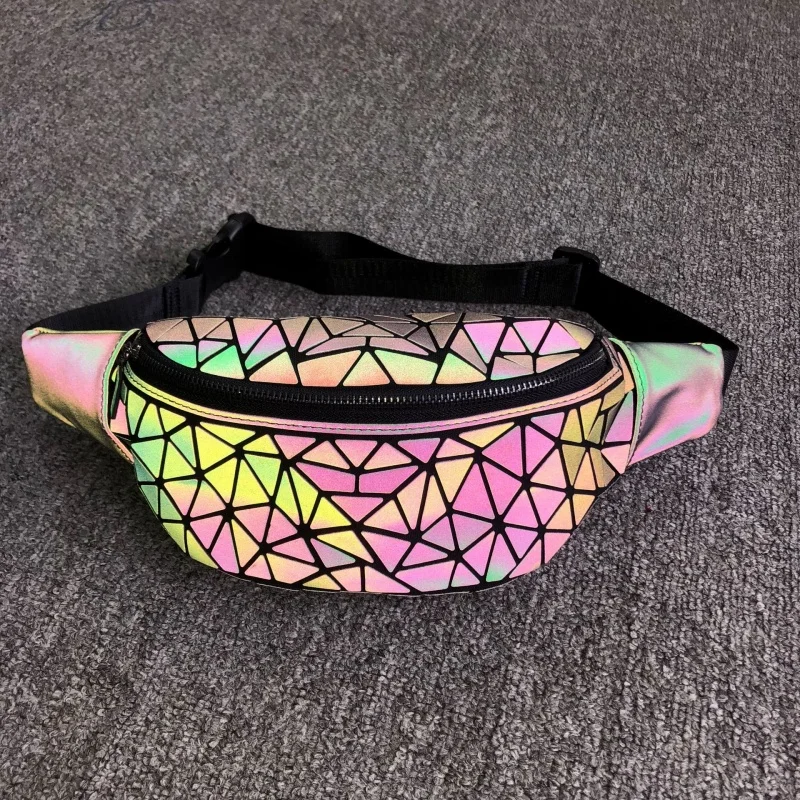 2020 Fashion Luminous Fanny Pack Women Holographic Waist Bag Geometry Chest Bao Belly Bags Money Phone Hip Bags Bolsa Cintura