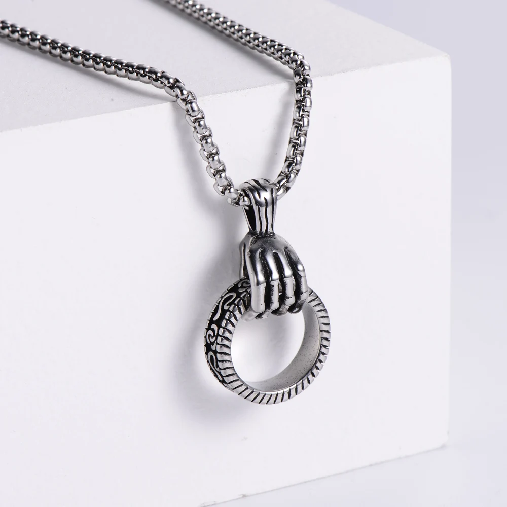 Punk New Style Stainless Steel Chain Skull Hand Circle Pendant Necklaces For Men And Women Male Fashion Men's Jewelry Gift