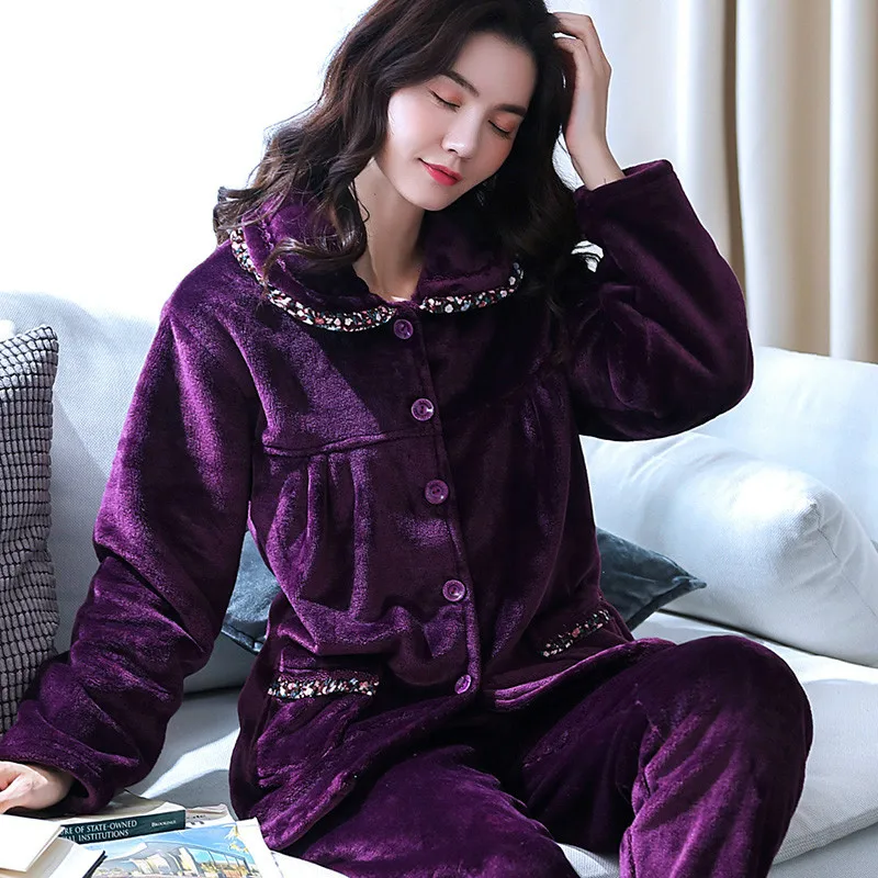 

H5789 Middle-aged and Old Women Pajamas Thick Coral Velvet Nightwear Suit Grandma Mother Autumn Winter Warm Household Clothes