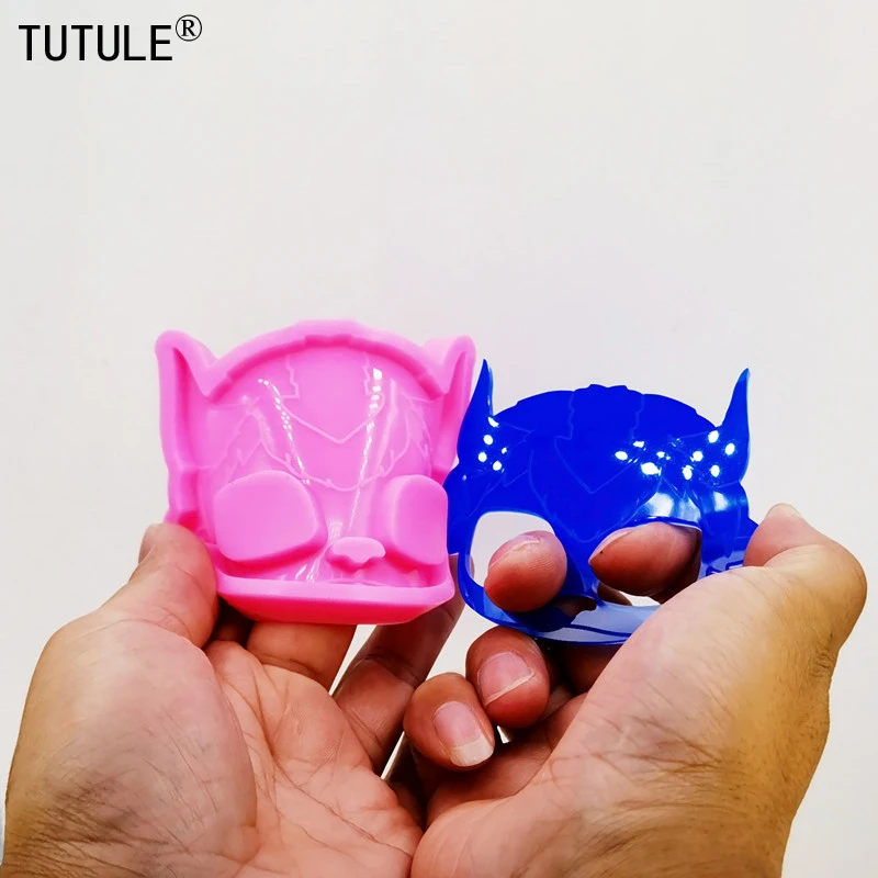 Shiny Bull Head Self-defense Device Keychain Silicone Mold DIY Pendant Polymer Clay Epoxy Resin Making Tools Food grade Molds