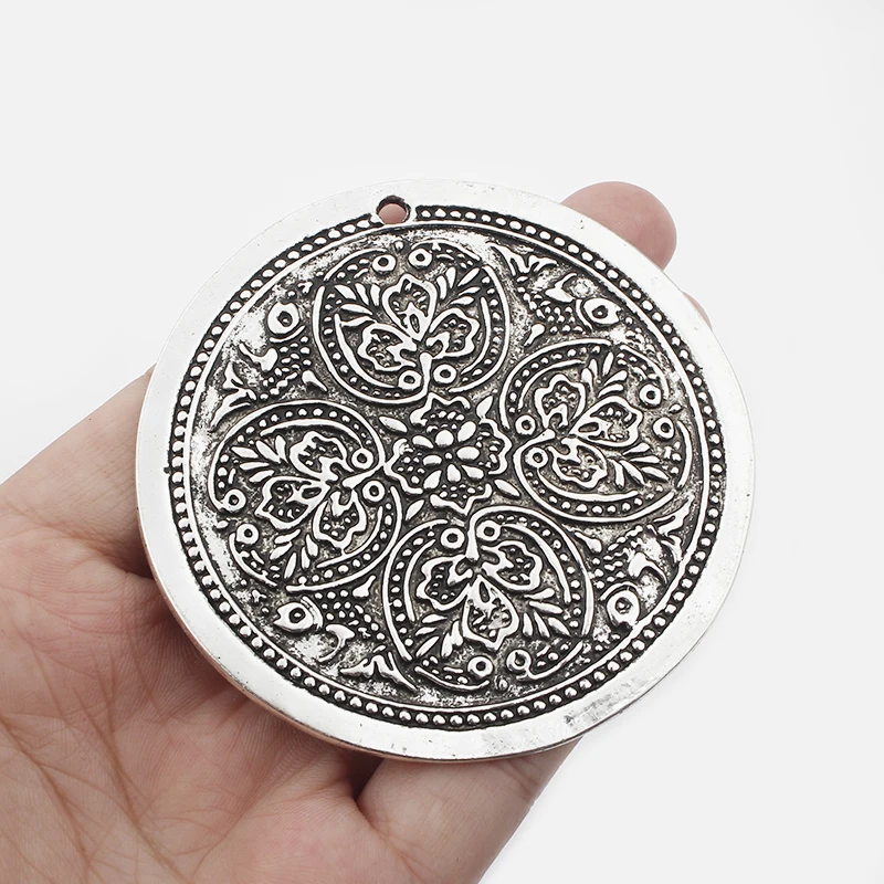 

1PCS Large Boho Antique Carve Flower Round Charm Pendant for DIY Necklace Jewelry Findings Craft 68mm