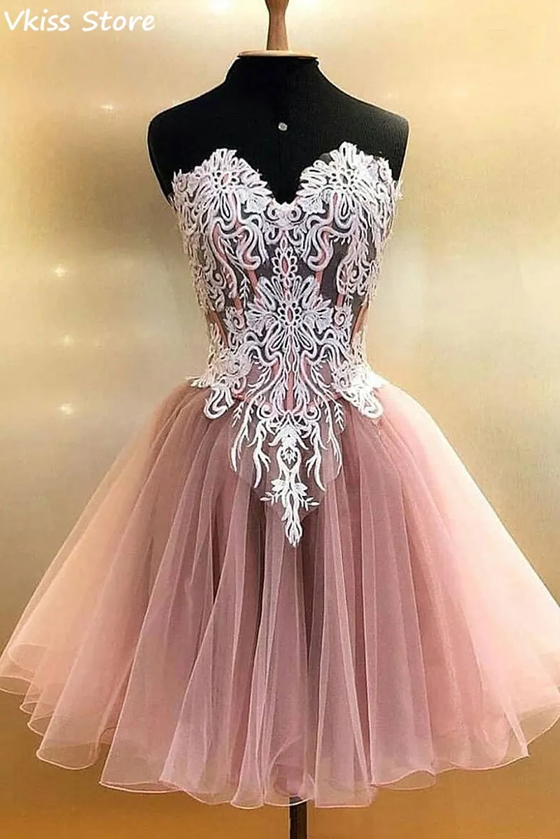 Robe de Cocktail en Tulle, col en cœur, jupe courte sans bretelles, avec des appliques en dentelle, élégante pour les filles, robe de soirée formelle