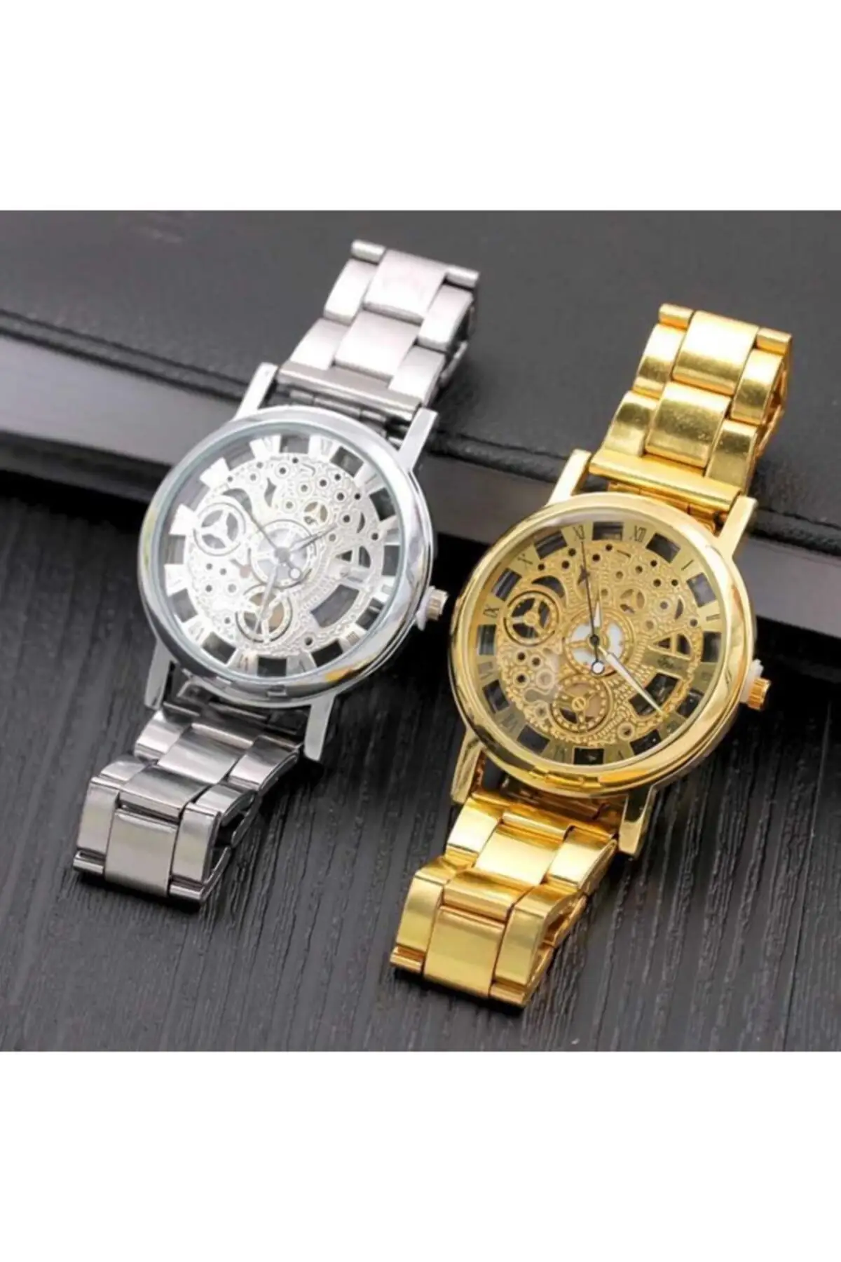 Gold Roman Digit Clock