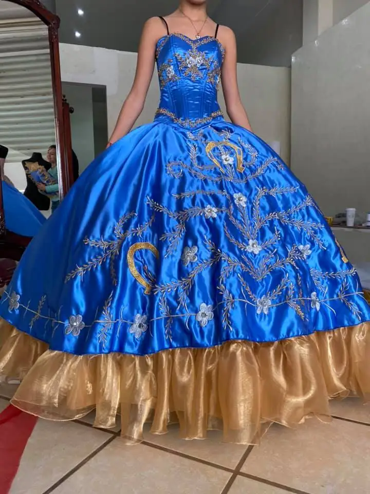 Vestido de baile de 15 anos ano para meninas vestido de baile azul royal champagne organza querida quinceanera vestido de baile barato longo contas