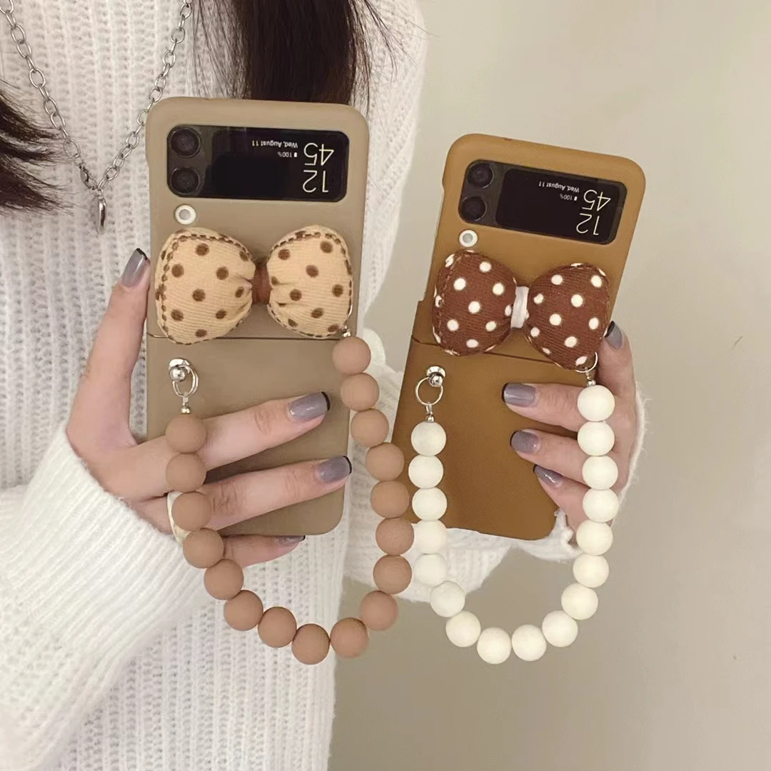 

3D Cute Wave point Bowknot Bracelet Phone Case For Samsung Z Flip3 5G Fashion Hand Chain Hard Cover Solid Color Shell
