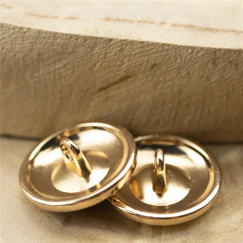 10pcs/lot Stylish Metal Shield Crown Design Golden Buttons for Coat Sewing Accessories Buttons Decorative Buttons for Clothing