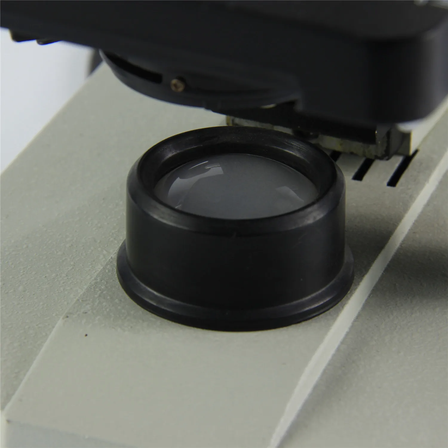 XSP104 Monocular Biological Microscope with Down LED Lamp for Students Teaching Microscopio