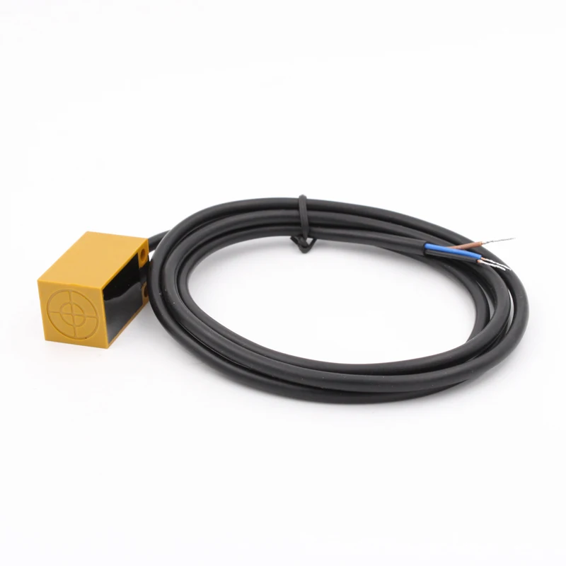 PIQ2-C05NA TLQ5MC1-Z Proximity Switch Photoelectric Switch