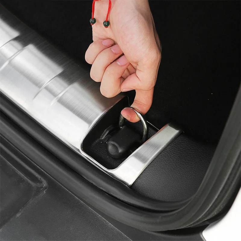 Sansour Stainless Steel Car Interior Rear Trunk Protect Door Sill Guard Decoration Trim For Jeep Renegade 2015-2017 Car Styling