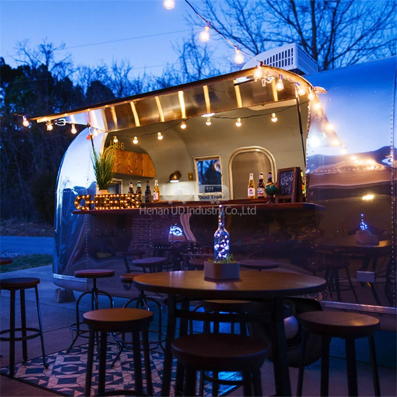 휴대 대형 오프로드 캠퍼 트럭 반 하우스 트레일러 요리 트레일러