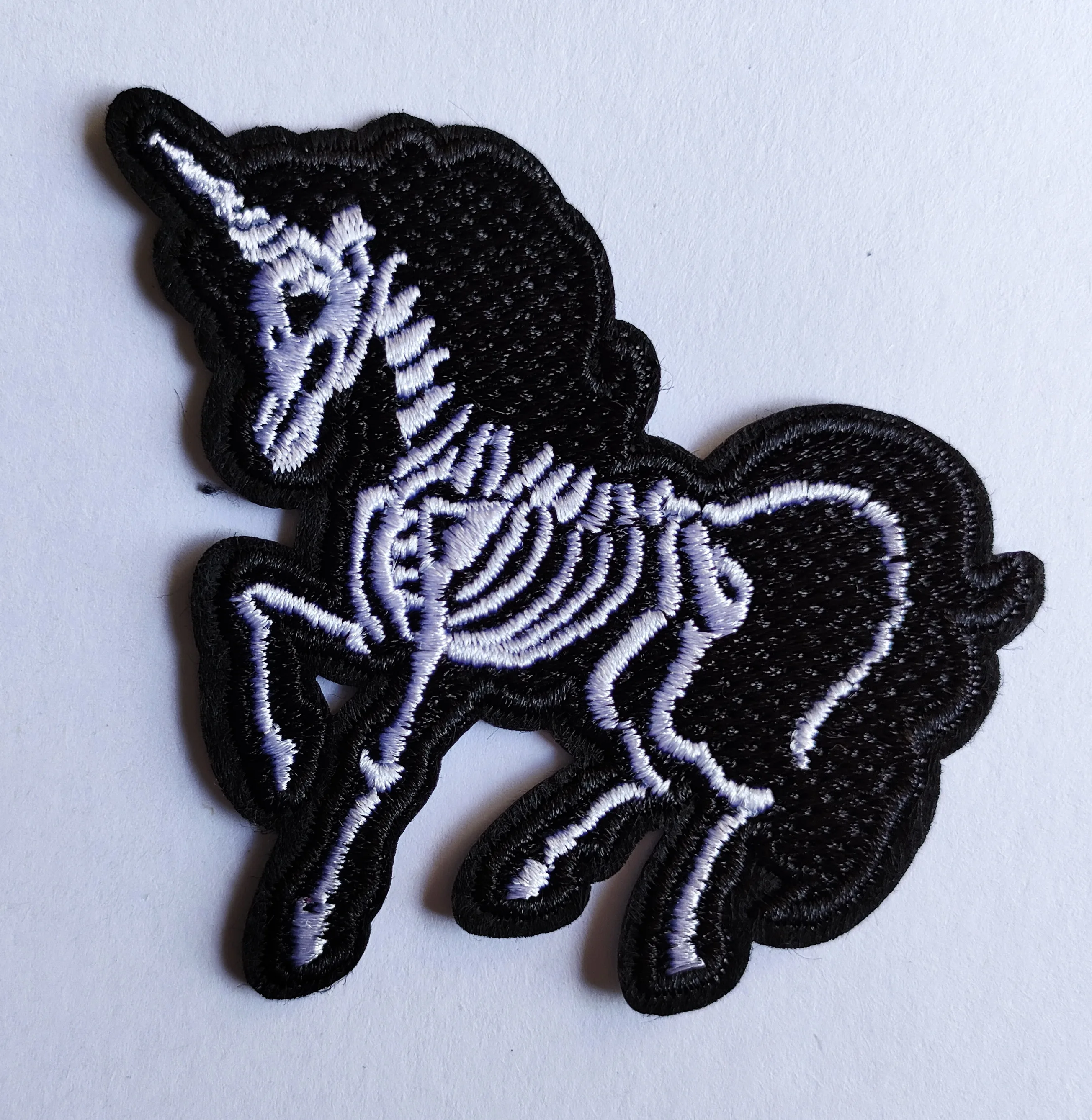 

100x Dark Skeleton Ghost Unicorn Horror fairy Tale Animal Jacket Shirt Iron on patch (≈ 7 * 6 cm)