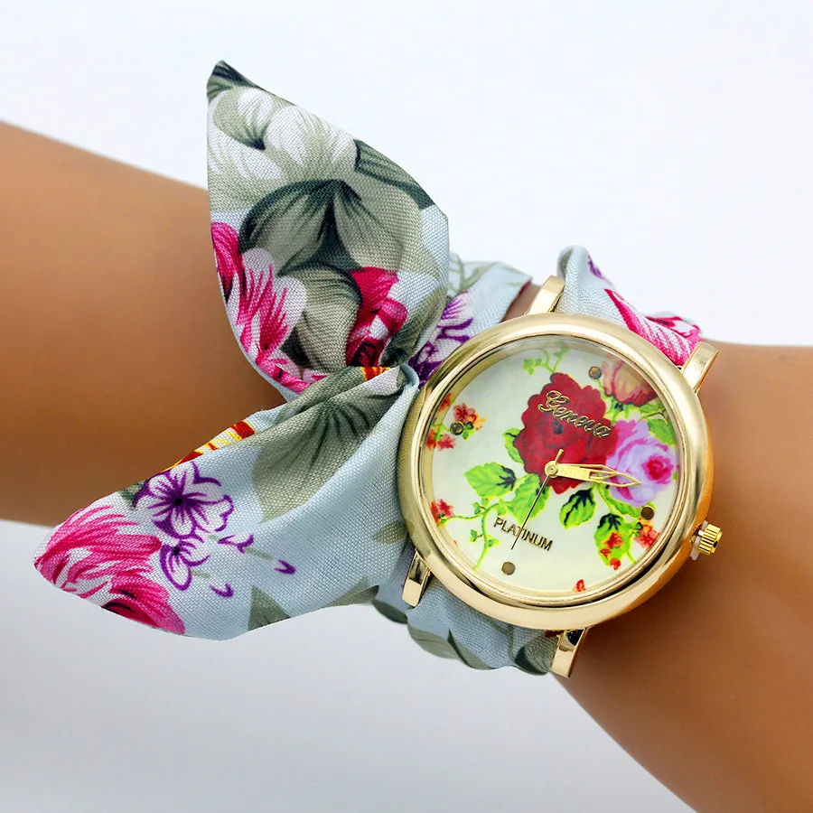 Shsby Unique Ladies Flower Cloth Wristwatch Fashion Women Dress Watch Silky Chiffon Fabric Watch Sweet Girls Bracelet Watch