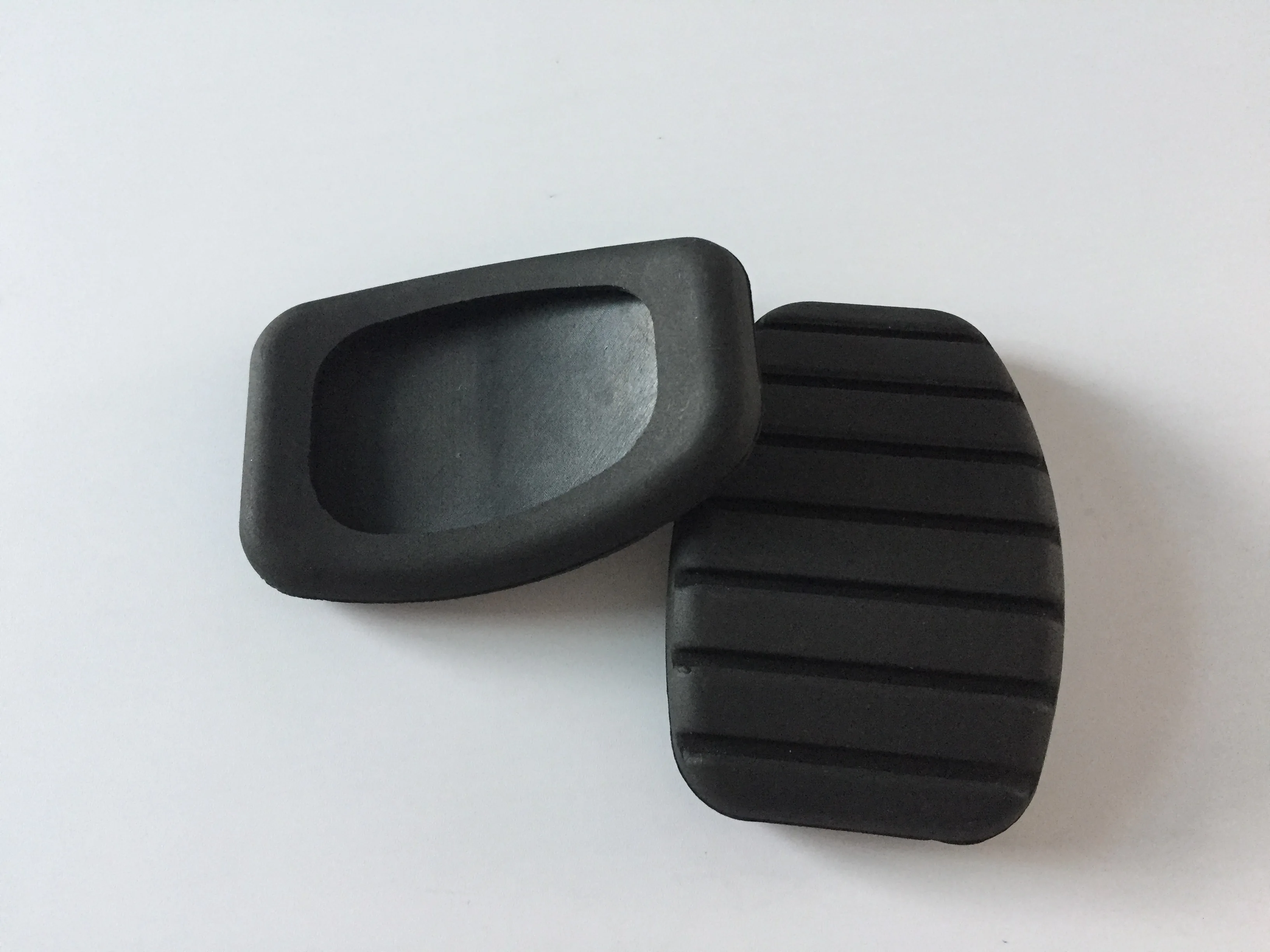 1 paio di coperture di ricambio per pedale in gomma per freno frizione nera per Renault Modus Megane Trafic Twingo AF Installazione semplice