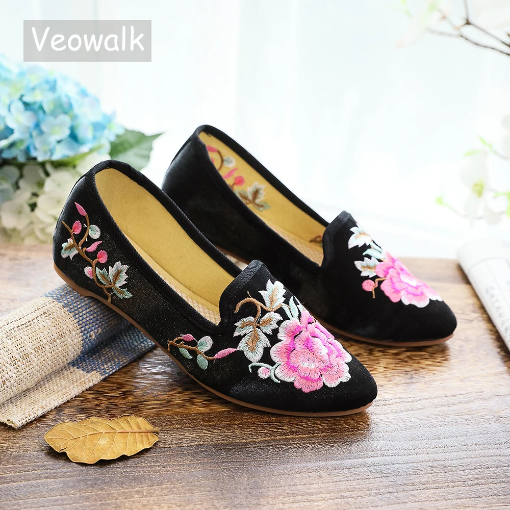 Veowalk Women Velvet Cotton Fabric Embroidered Ballet Flats Pointed Toe Spring Retro Ladies Casual Slip on Ballerinas Shoes