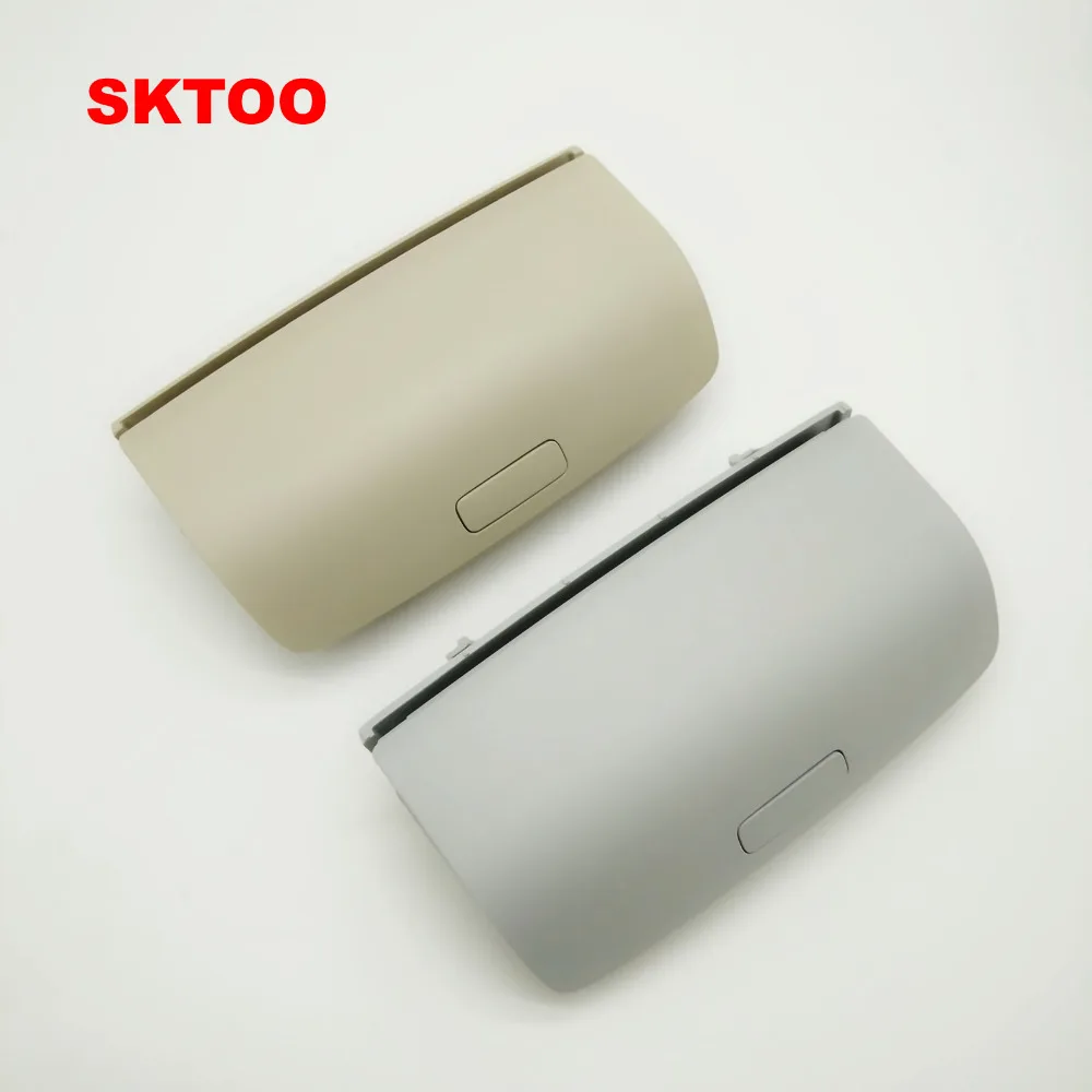 SKTOO Sunglasses Box Sun Glasses Case spectacles holder for VW Tiguan Golf MK5 MK6 Jetta 5 Passat B7 CC Skoda Superb Yeti