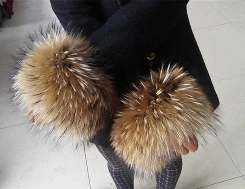 Real fur, natural raccoon fur, cuff hair, cuff sleeve, wrist trim hair, hat strip, cuffs, shoe mouth fur