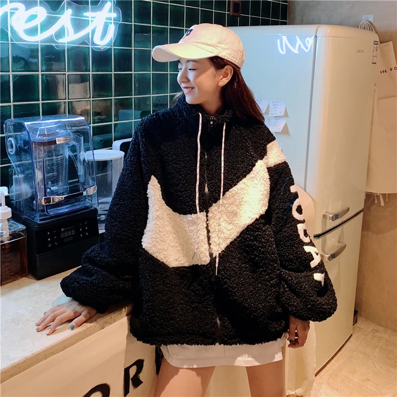 Boyfriend Style Warm Thick Faux Fur Teddy Hoodies Winter Designer Letter Coat Oversizes Loose Shaggy Women Jackets Outerwear