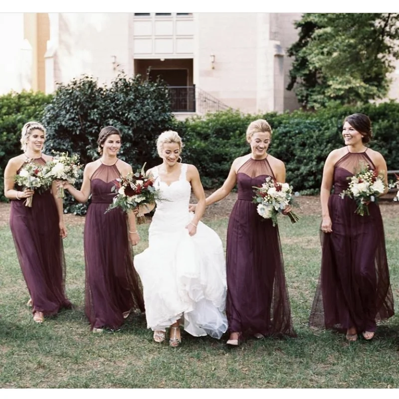 Vestido de dama de honor burdeos, línea A, Halter, ilusión plisada, sin mangas, hasta el suelo, vestidos de fiesta de boda hechos a medida 2021