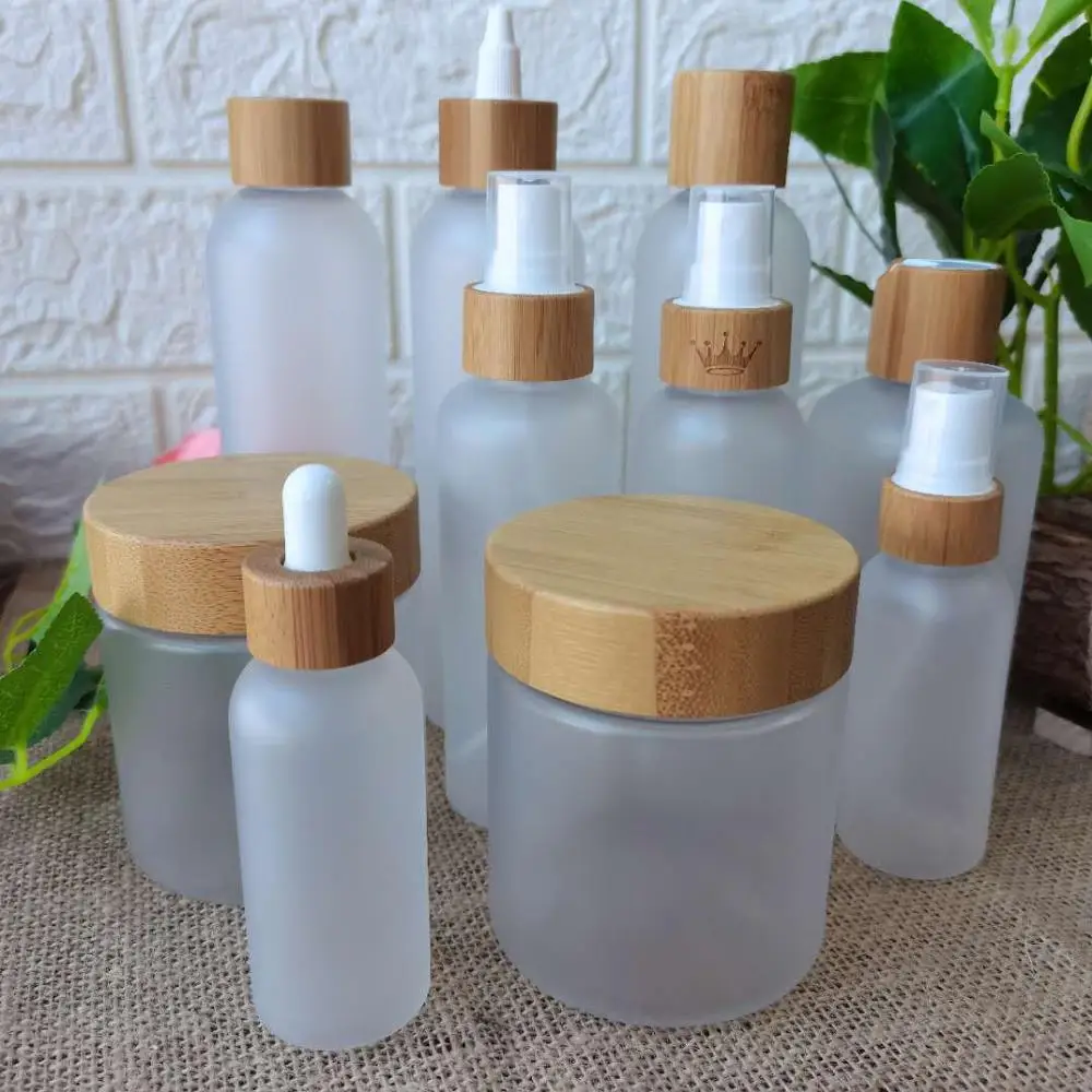 

Eco friendly refillable Cosmetic 250ml 150ml clear frosted plastic jars with bamboo wood lid body cream container bath salt Pot