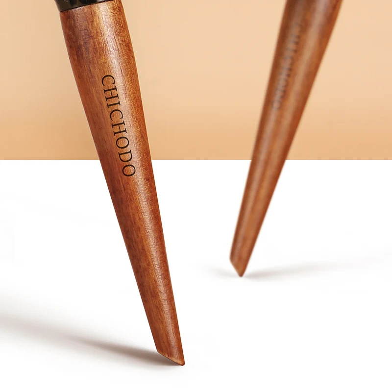 CHICHODO Makeup Brush-Amber Series Carved Tube  Brushes-Wool Fiber Hair Foundation Brush-Cosmetic pen-Beauty-F228