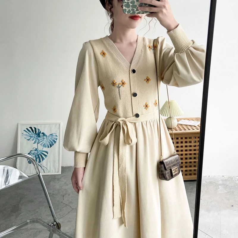 Elegant Floral Embroidery Long Dress Women Winter Sweater Bandage Dress Vintage Christmas Evening Party Dress for New Year 2022