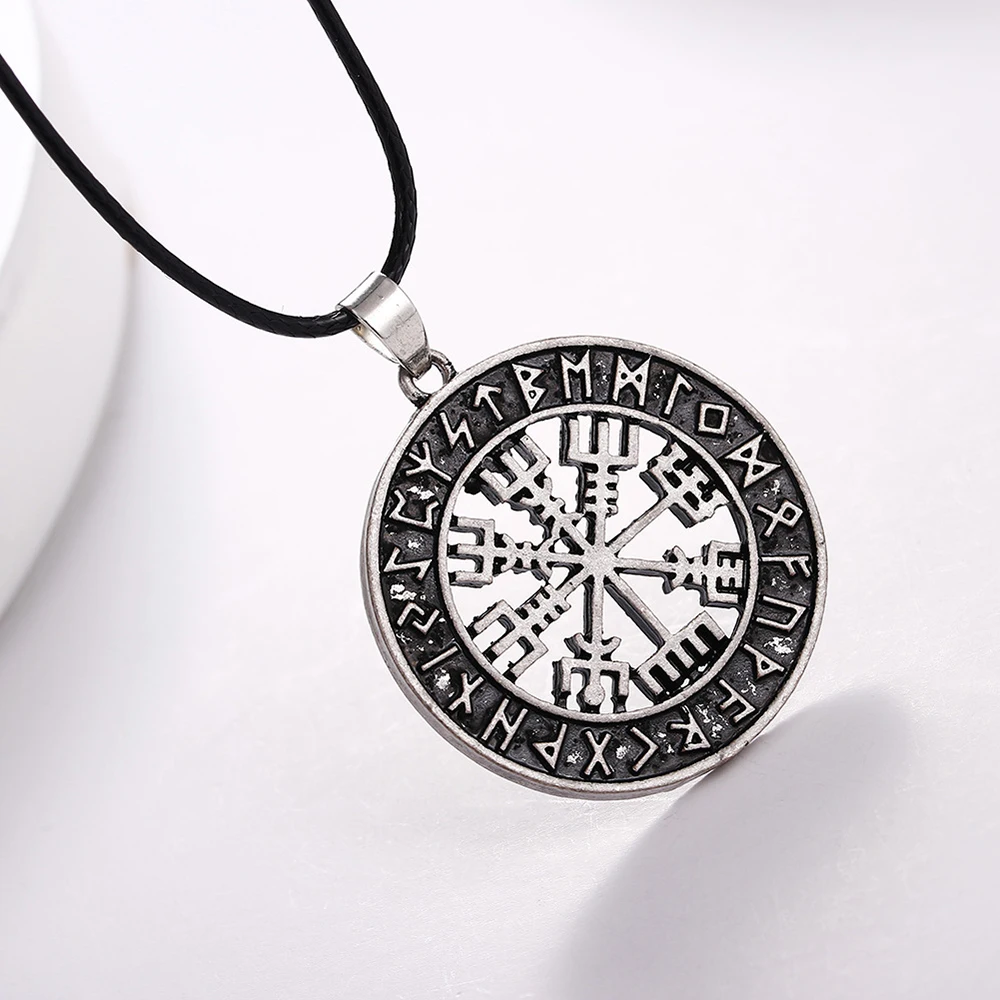 New Odin Symbol Rune Amulet Ally Chain Compass Viking Pendant Necklace Vegvisir Fashion Vintage Necklaces Jewelry Couple Gifts