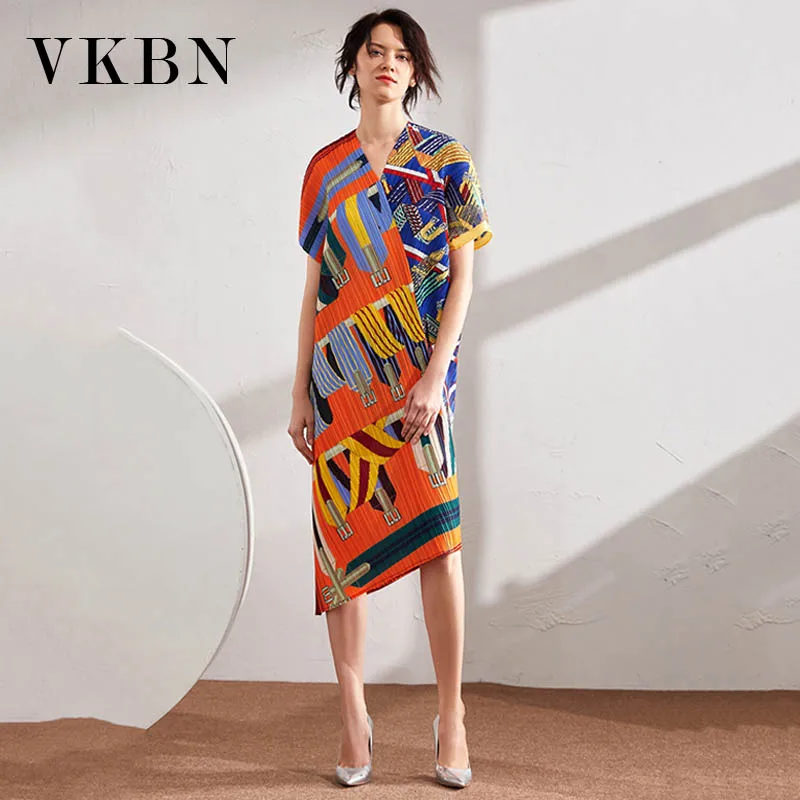 

VKBN-Women's Loose Irregular Dress, V-neck, Short Sleeve, Pleated Fabric, Geometric Printing, Plus Size