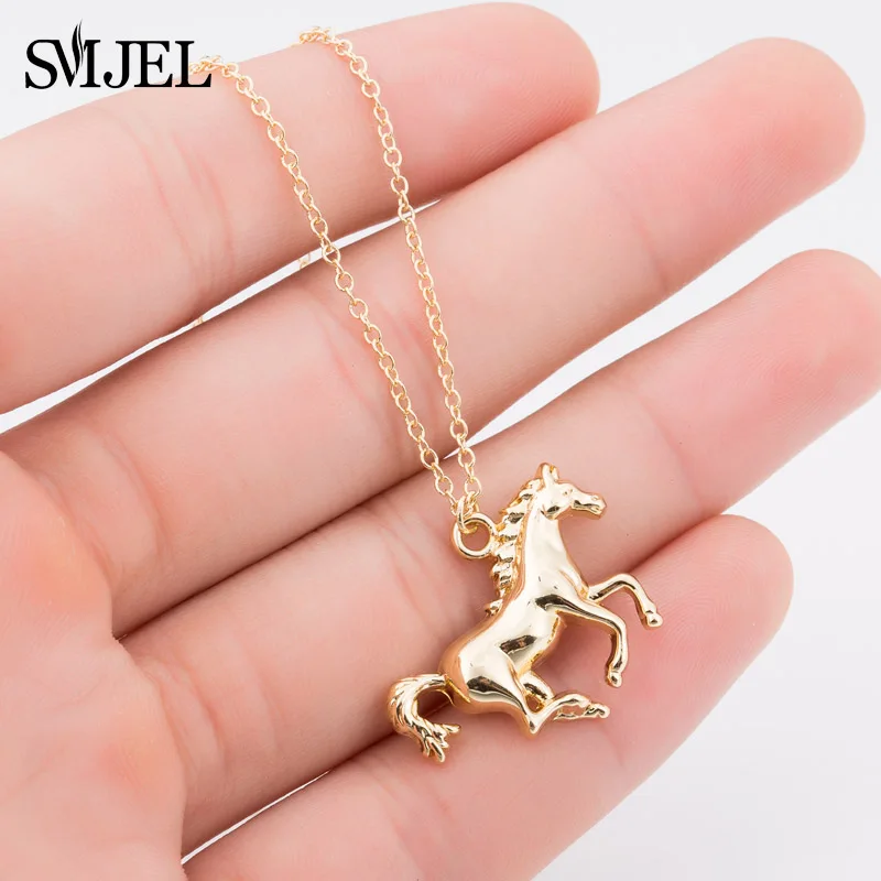 Metal Running Horse Necklaces for Women Men Trend Vintage Animal Unicorn Horse Shoe Pendant Necklace Accessories Birthday Gifts