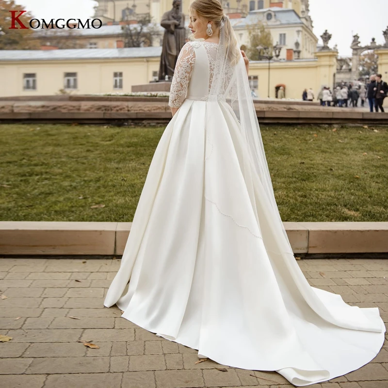 Custom Made O-Neck Embroidery Appliques Satin Plus Size Wedding Dress Elegant Three Quarter Sleeve Chapel Train Bridal Ball Gown