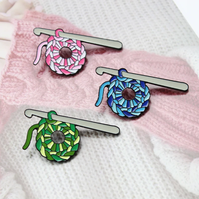 GDHY Colour Line ball Brooches blue pink green Creative weave knitting Wool Ball Enamel Brooch for Woman Pin Cute Trendy Jewelry