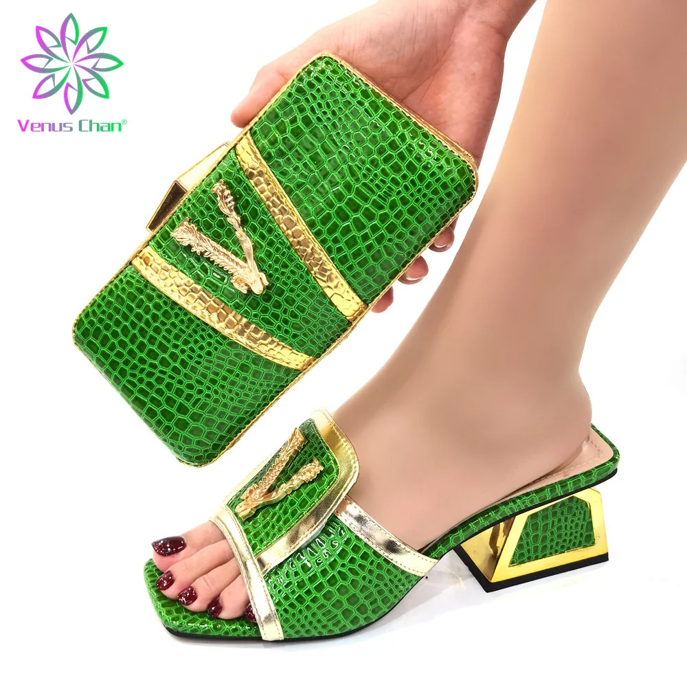 

Spot Goods Sandals Woman Summer 2023 Green Color Rhinestone Low Heel High Quality Party Wedding Shoes and Bag Set