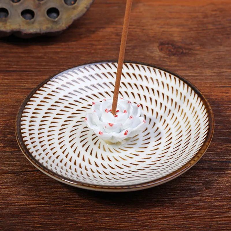 Ceramic Crafts Round Shape Incense Base Dish Aromatherapy Burner Stick Incense Holder with Lotus Decorated Stand Home Decor