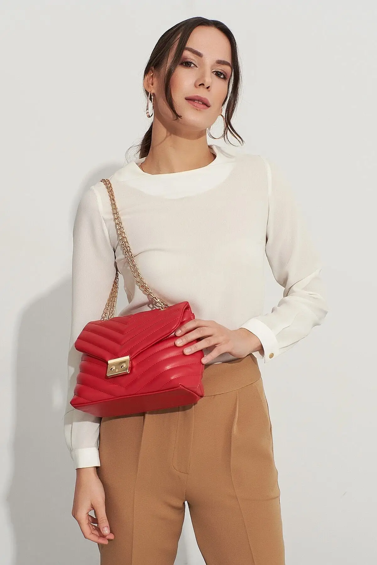 Red Women 'S Chain Shoulder Quilted Shoulder Bag