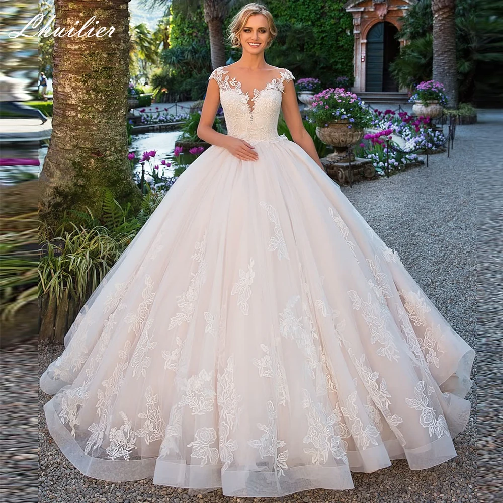 

Lhuilier Customized Scoop Neck Ball Gown Lace Wedding Dresses Cap Sleeves Floor Length Backless Bridal Gowns
