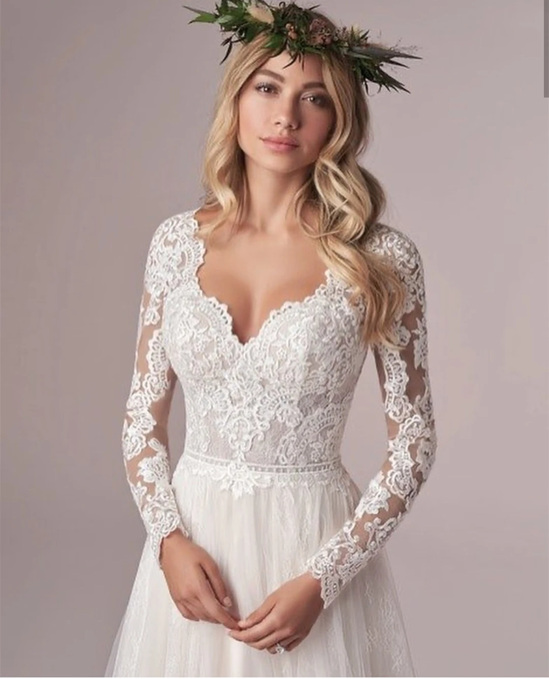 Lsyx Abito da sposa bohémien personalizzato a maniche lunghe Corsetto con schienale basso Lunghezza pavimento Applicazioni in pizzo Abito da sposa in chiffon di tulle