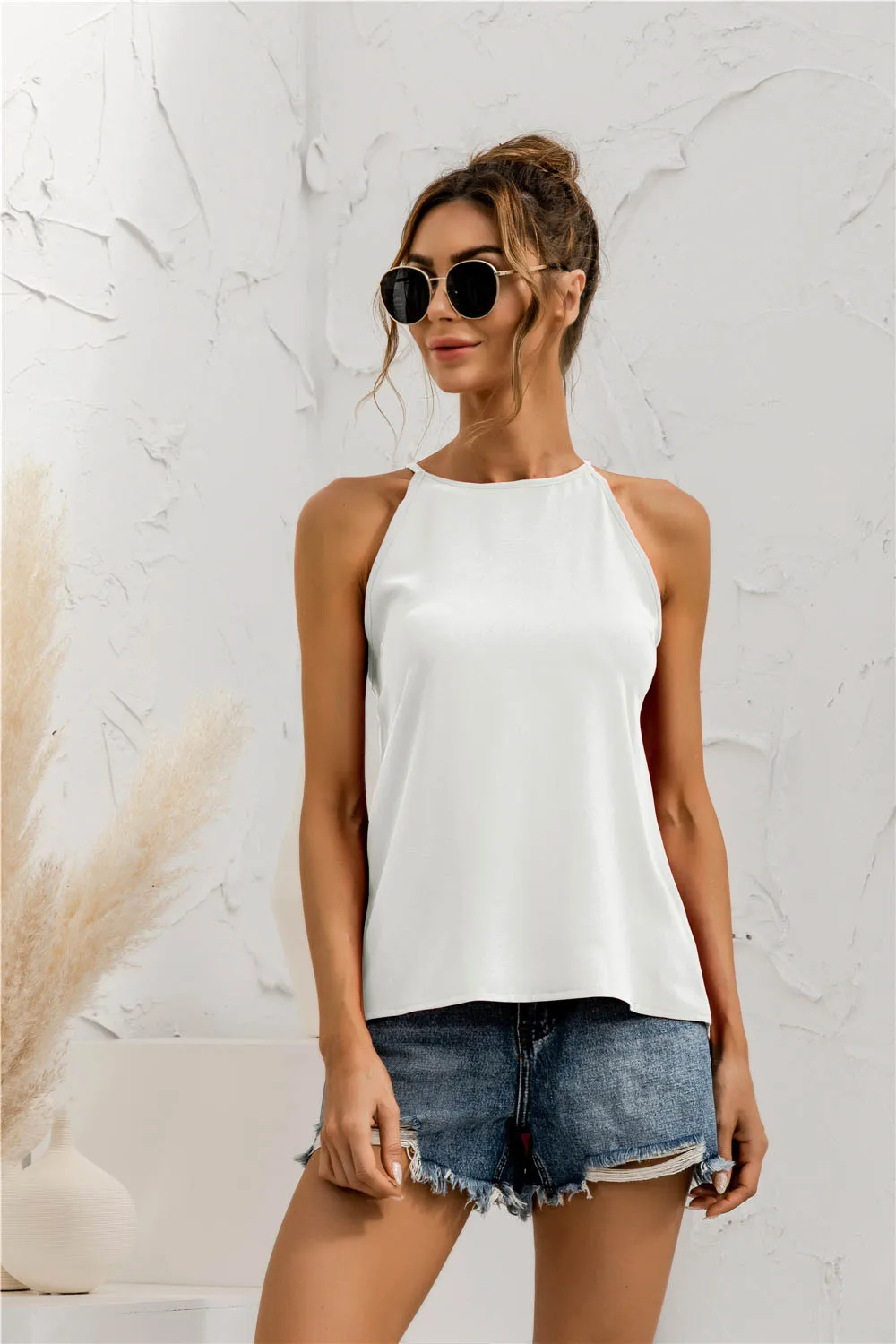 T-shirt estiva da donna senza maniche Halter canotta tinta unita femminile 2023 nuova primavera calda camicetta sexy signore chic giovani magliette C2473