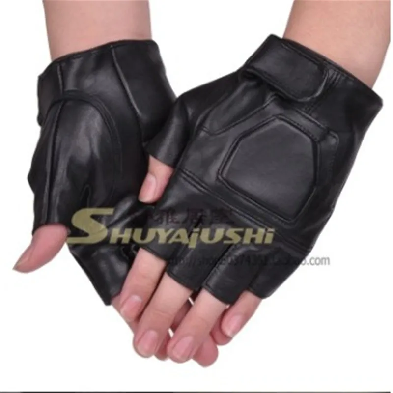 Men driving fingerless gloves sheepskin leather gloves movement fitness half gloves leather gloves half refers to photography