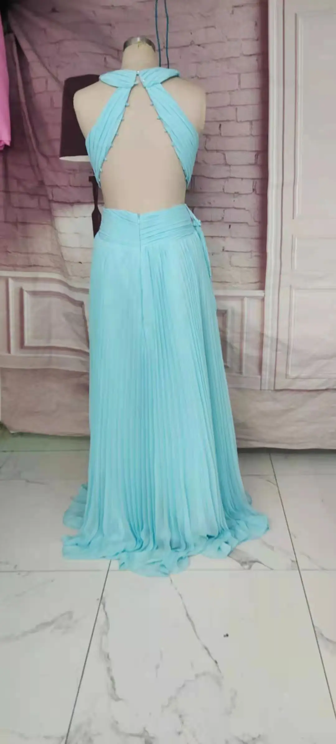 Personalizado sexy longo chiffon azul com decote em v vestidos de noite plissado até o chão criss cross back formal vestidos de festa para mulher