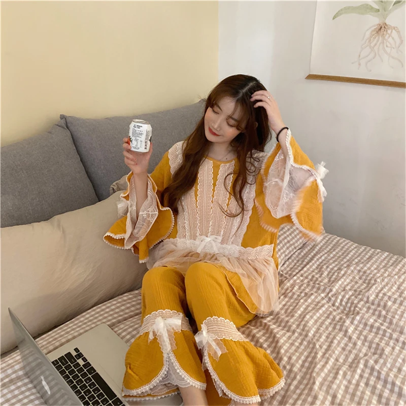 Slim Home Service Suit Autumn New Female Trumpet Sleeve Lace Sexy Pajamas Loose Fashion Nightgown Net Red Nightwear