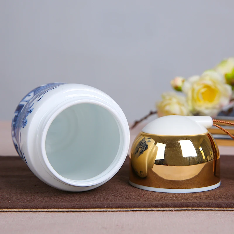 Jingdezhen ceramic vacuum cup girls blue and white porcelain tea cup with lid portable single-layer liner health cup gift cup