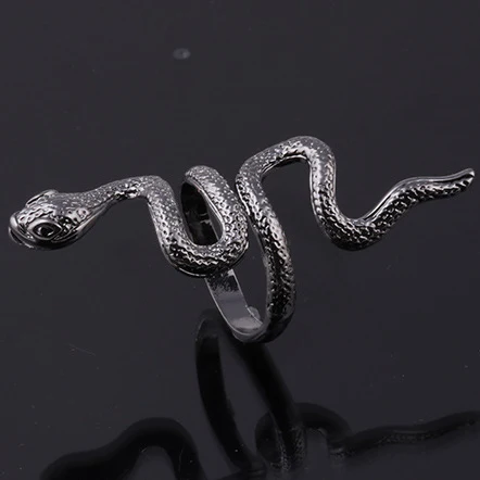 Personality Bull Horn Ring for Men High Quality Vintage Dragon Snake Rabbit Male Jewelry Retro Unique Cow Shaped Rock Punk Ring