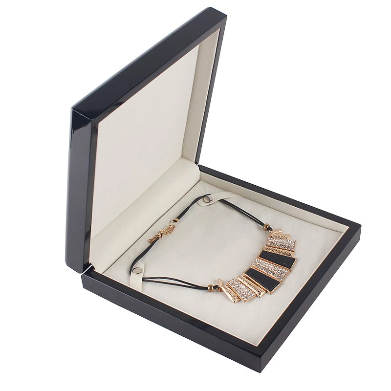 Luxury High Gloss Wood Jewelry Set Box Necklace Box  Wedding Jewelry Holder Boxes Pendant Gift Storage Case with Custom Logo