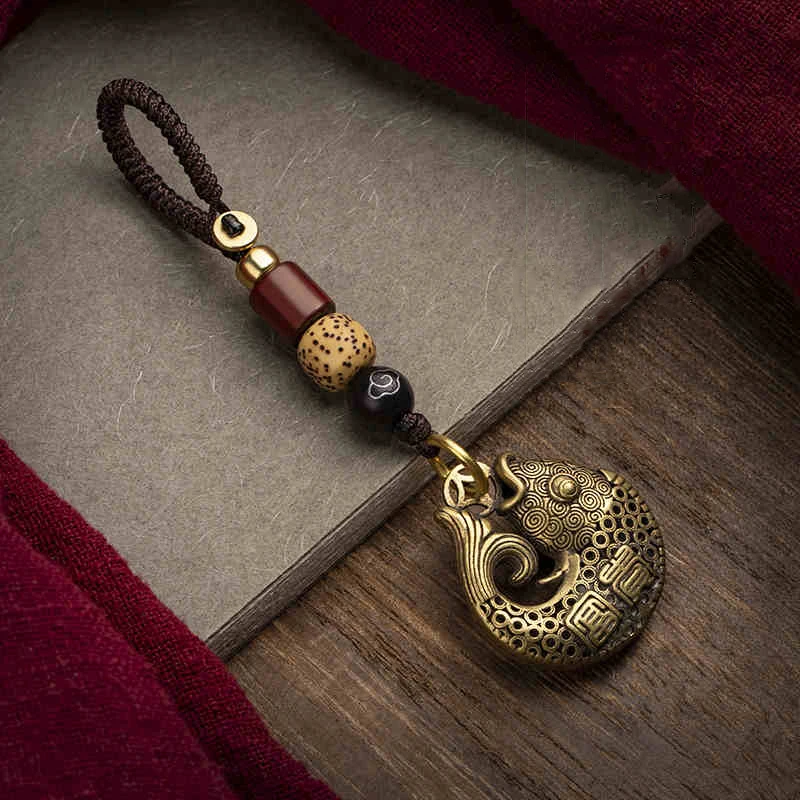 Vintage Brass Blessing Fish Keychain Lanyard Pendant Fashion Jewelry Lucky Men Car Key Chain Handmade Rope Hanging Chinese Gifts