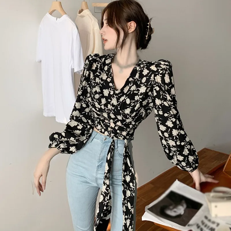 Women\'s Floral Print Chiffon Shirts Spring Autumn V Neck Sexy Lace Exposed Navel Long Sleeves Chiffon Blouses Tops