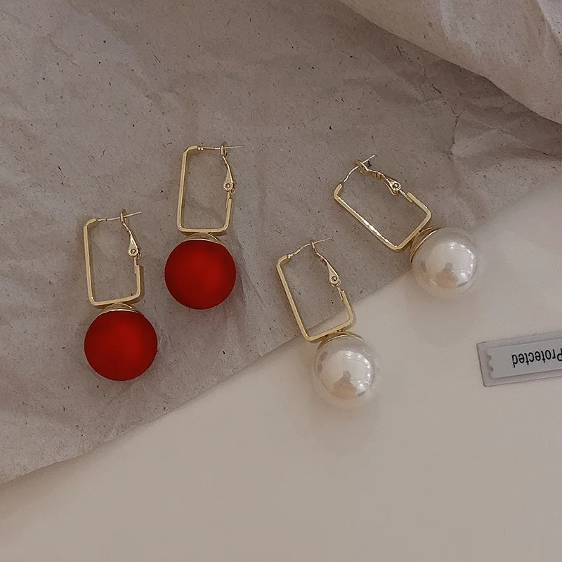 2021 Fashion New Earrings Geometric Hollow Square Pearl Earrings Personality Wild Net Red Acrylic Earrings Women\'s Clothing